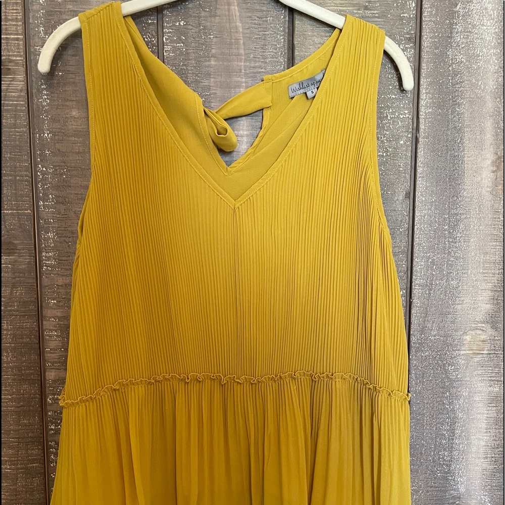 Mustard yellow tie tank